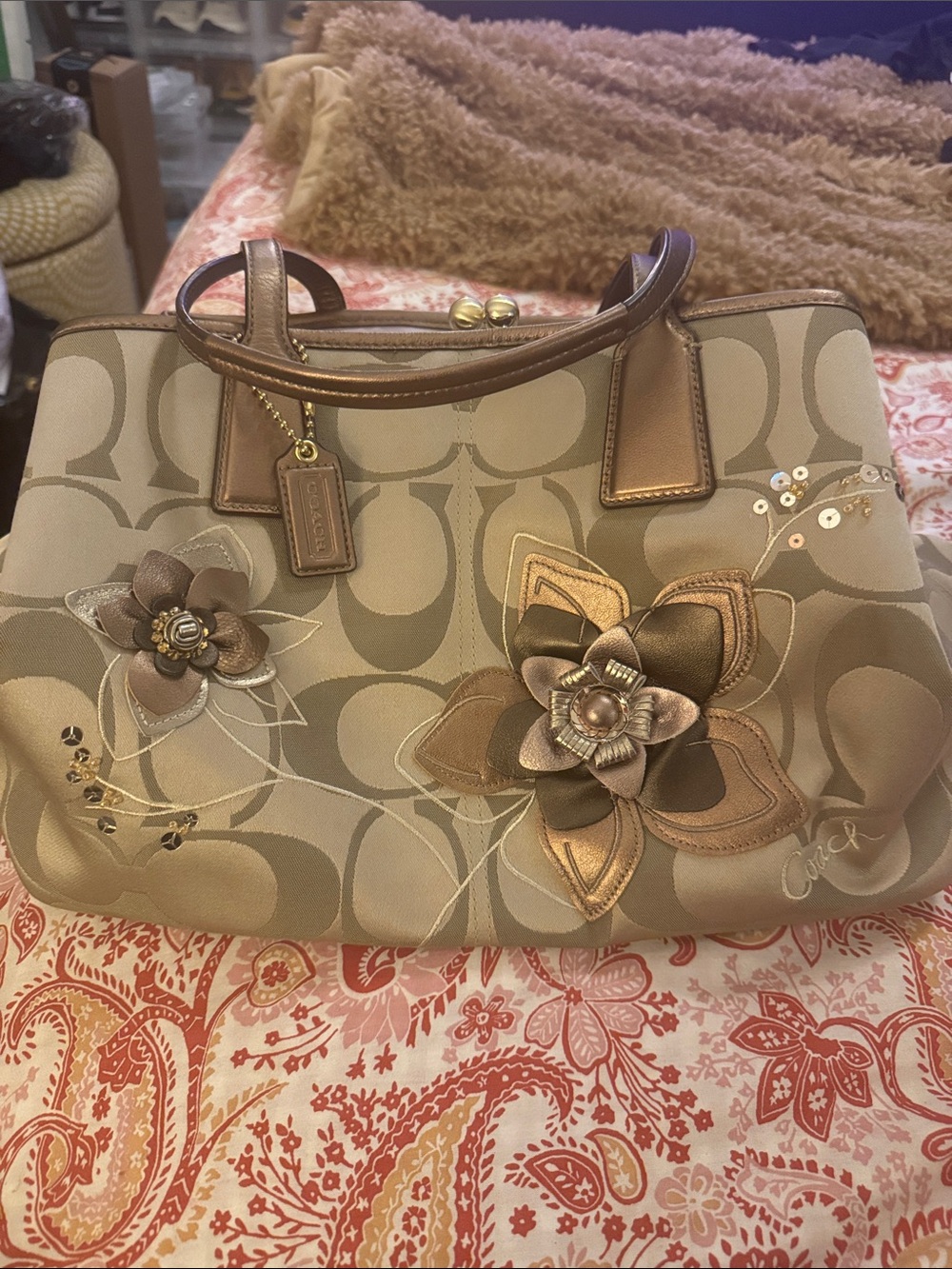Coach vintage kisslock flower appliqué Beige and Tan Signature Tote